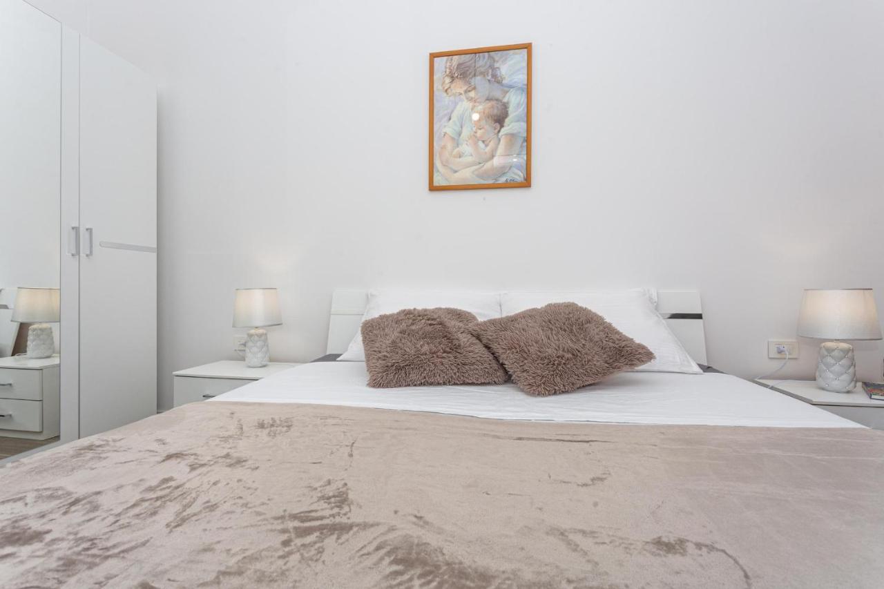 Apartments Doris Malinska Zewnętrze zdjęcie
