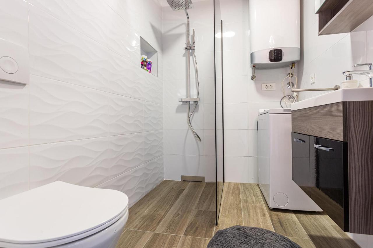 Apartments Doris Malinska Zewnętrze zdjęcie